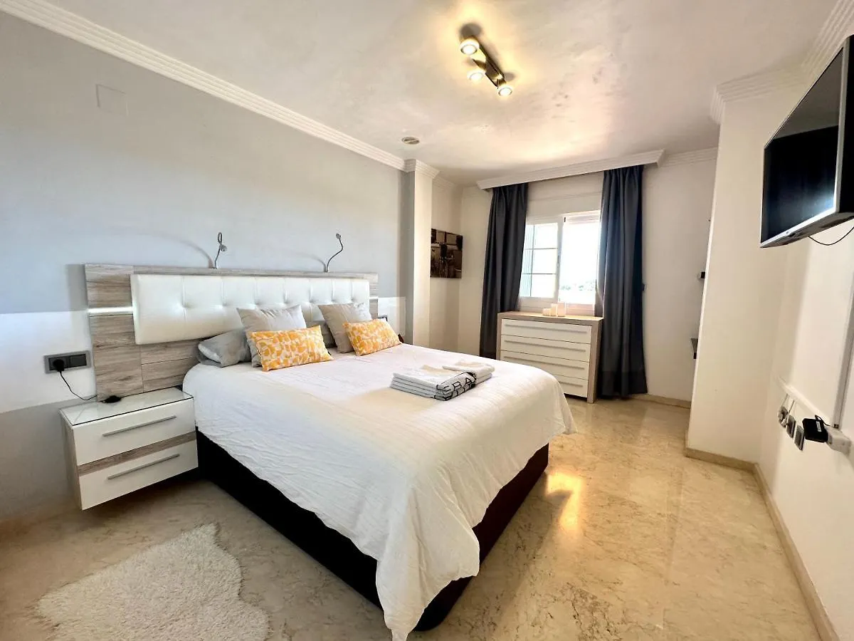 Moderno Apartamento Con Preciosas Vistas Al Mar En Urbanizacion Con Piscina - Rio Real 11 2G ماربيا شقة